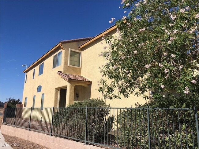 7689 Mocorito Ave in Las Vegas, NV - Building Photo - Building Photo