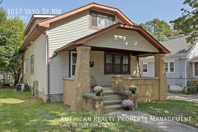 property at 1017 Veto St NW