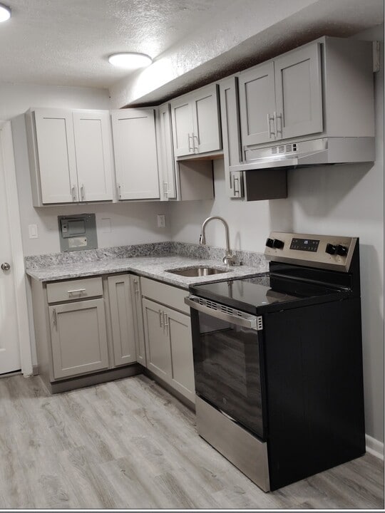 96th Street Apartments in Cleveland, OH - Foto de edificio