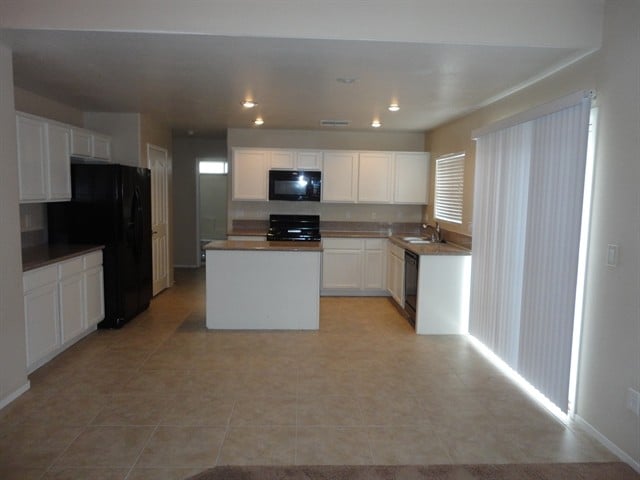 17 Painted View St in Henderson, NV - Building Photo - Building Photo