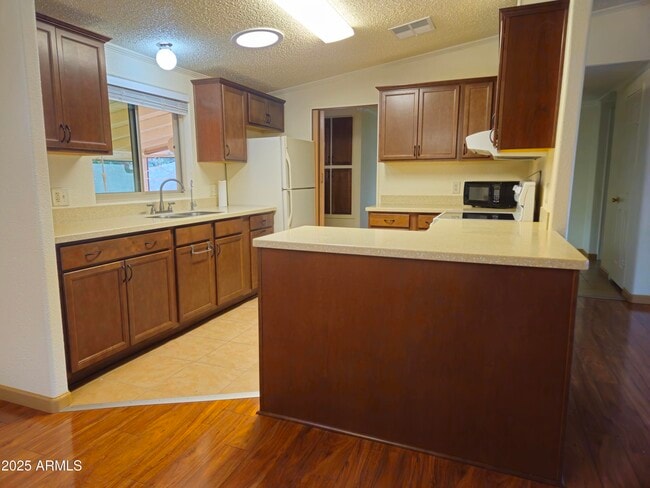 10775 E Quail Run Rd in Cornville, AZ - Building Photo - Building Photo
