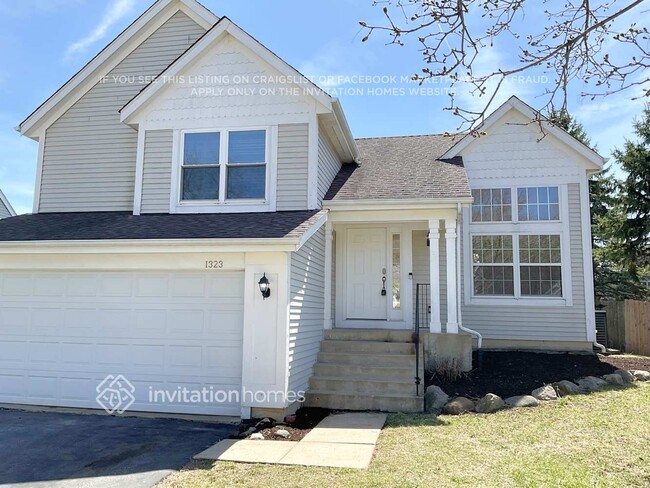 property at 1323 Locust Ct