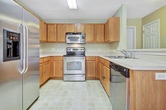 139 Wax Myrtle Ct in Savannah, GA - Building Photo - Building Photo