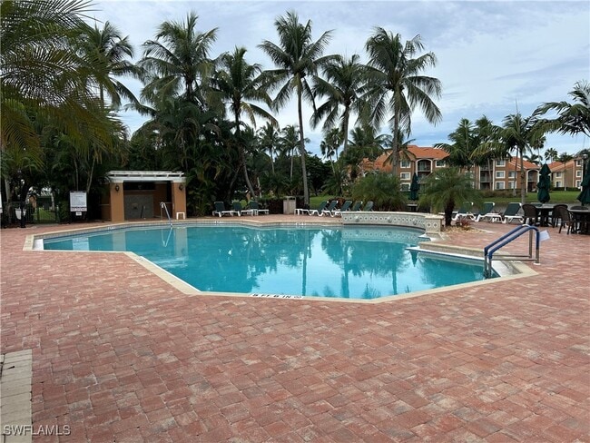 property at 1210 Wildwood Lakes Blvd