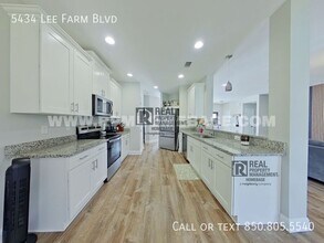 5434 Lee Farm Blvd in Crestview, FL - Building Photo - Building Photo