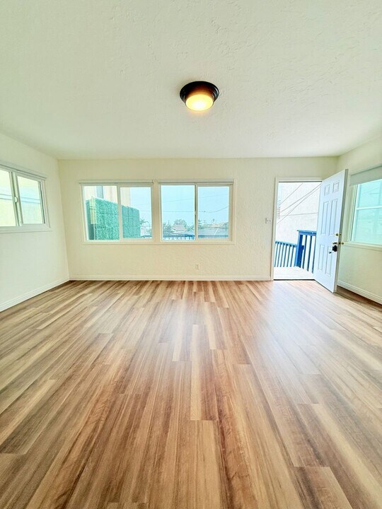 1120 Prospect Ave-Unit -1122 in Hermosa Beach, CA - Building Photo