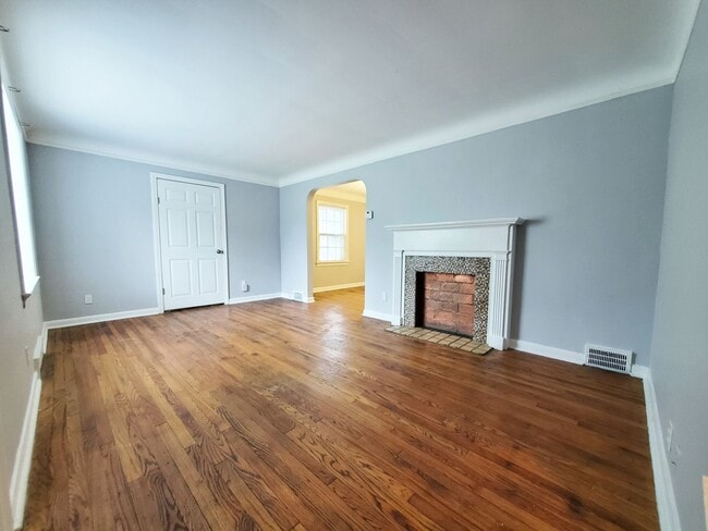 3421 Ashby Rd in Shaker Heights, OH - Building Photo - Building Photo