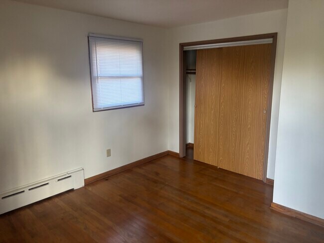 1801 Silvercrest Dr, Unit 4 in Appleton, WI - Building Photo - Building Photo
