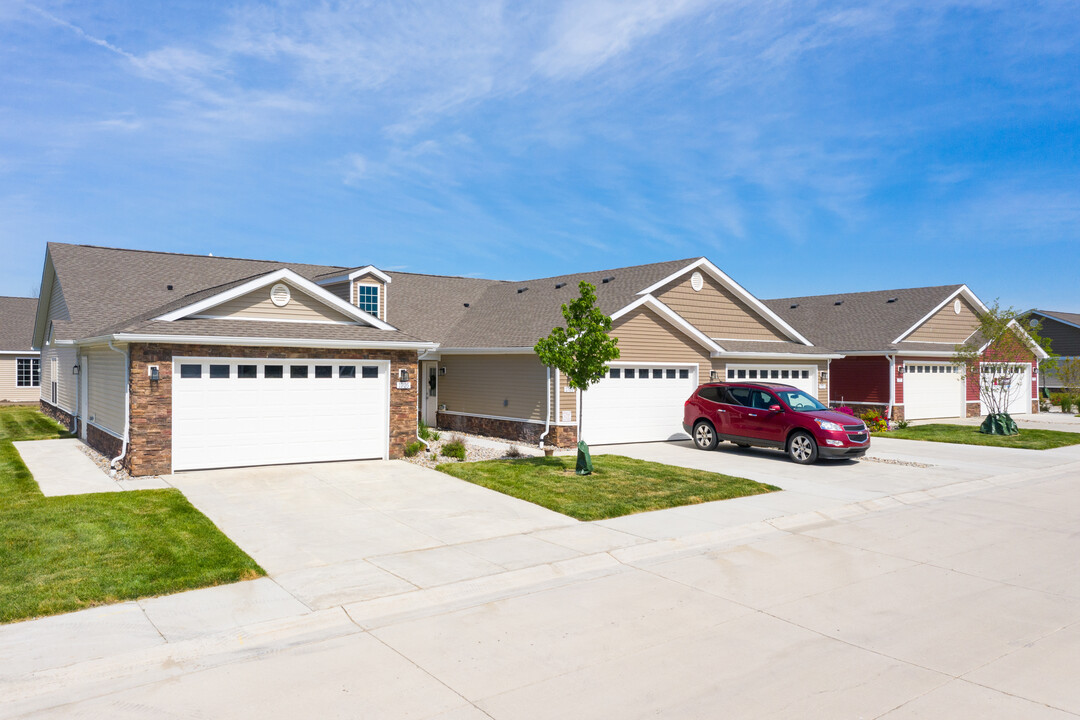 Redwood Superior Township in Superior Township, MI - Foto de edificio