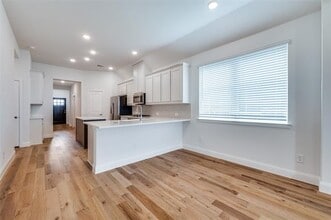 924 Apeldoorn Trl in Little Elm, TX - Building Photo - Building Photo