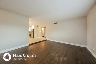 4925 W Phelps Rd in Glendale, AZ - Building Photo - Building Photo