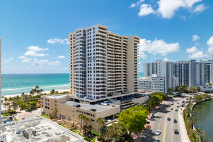 2555 Collins Ave Apartments