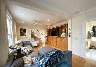 29 Spring Garden St in Boston, MA - Building Photo - Building Photo