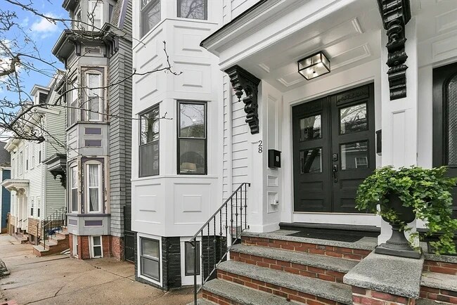 28 Telegraph St, Unit 1 in Boston, MA - Foto de edificio - Building Photo