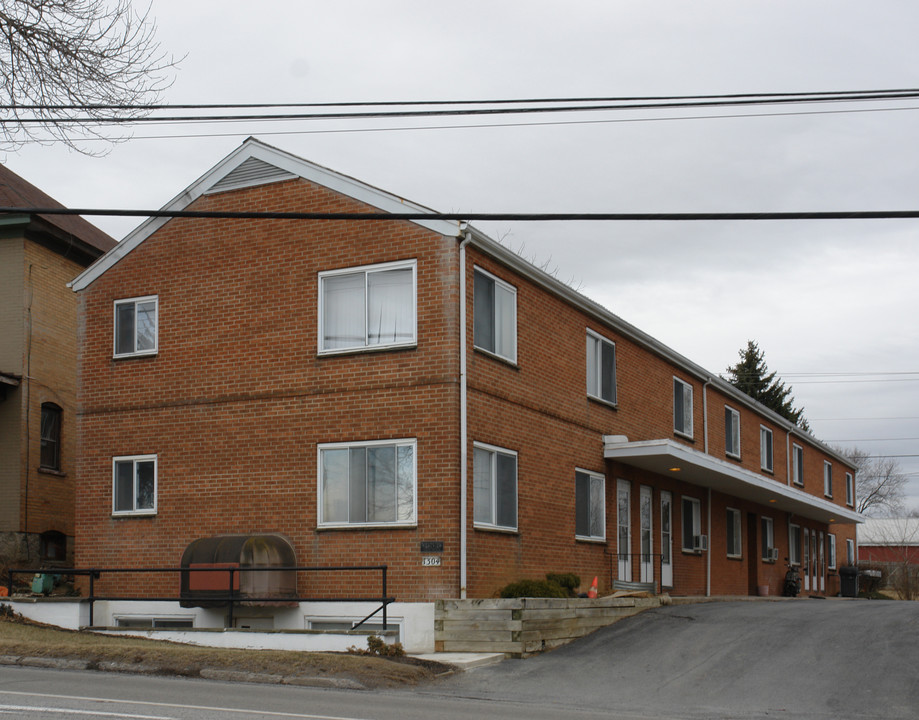 Westview Apartments in State College, PA - Foto de edificio