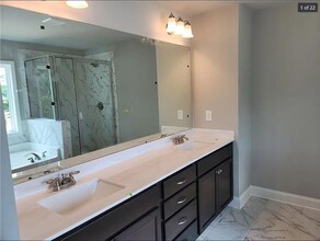 2425 Morgan Pl Dr in Buford, GA - Building Photo - Building Photo