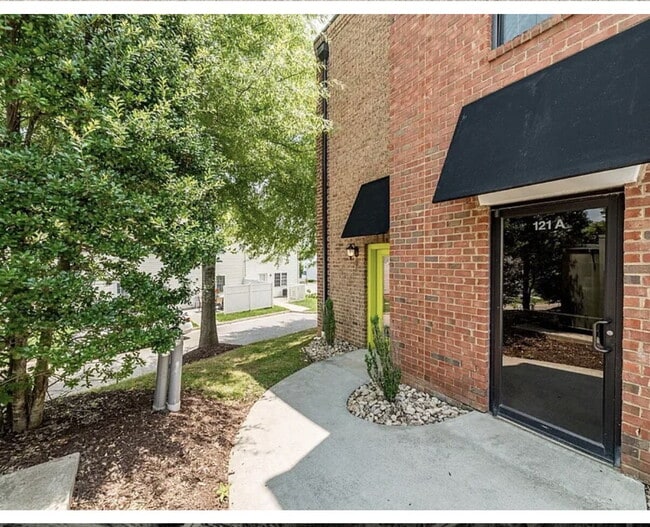 property at 121 Northwynd Cir