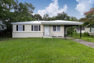 1712 Perch Dr in Mobile, AL - Building Photo