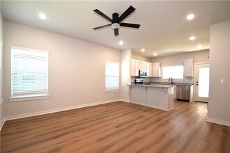 521 Cosmos St in Centerton, AR - Building Photo - Building Photo