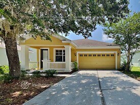 1203 Gentilly Ln in Wesley Chapel, FL - Building Photo