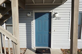 2505 Flint Dr in Wilmington, NC - Building Photo - Building Photo