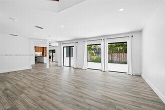 11293 Rhapsody Rd in Hollywood, FL - Building Photo - Building Photo