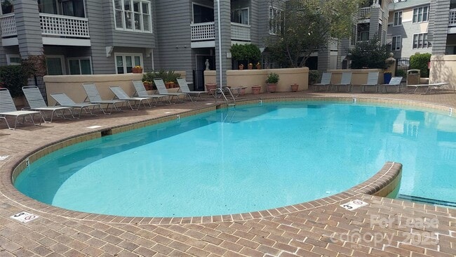 226 Queens Rd in Charlotte, NC - Building Photo - Building Photo