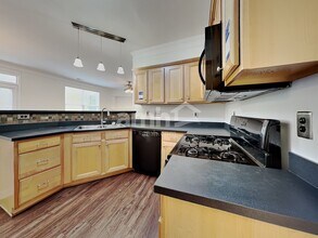 7217 Winding Cedar Trl in Harrisburg, NC - Foto de edificio - Building Photo