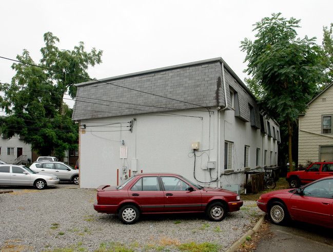 88 E Lane Ave in Columbus, OH - Building Photo - Building Photo