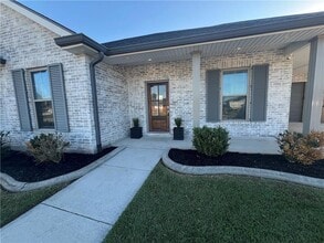 2148 Pirate Dr in Chalmette, LA - Building Photo - Building Photo