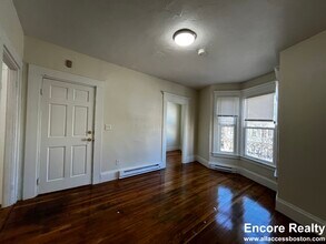 100 River St in Cambridge, MA - Building Photo - Building Photo