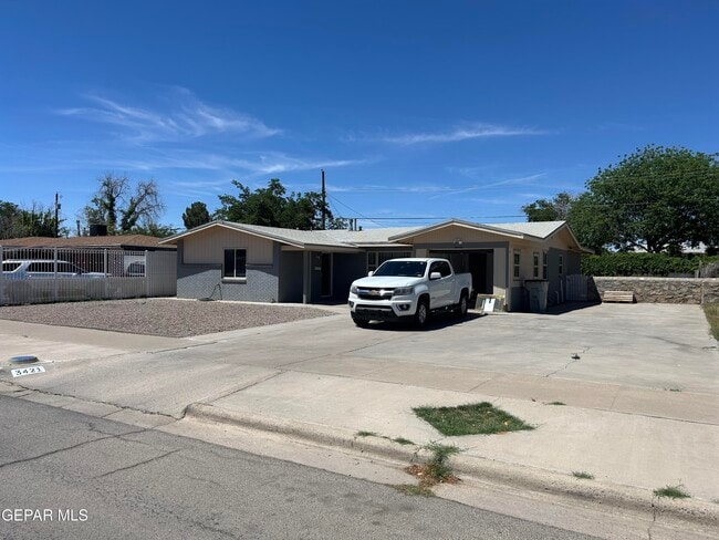 property at 3421 Rutherglen St