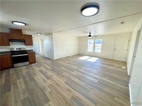 9359 N Bridlebit Ave in Kingman, AZ - Building Photo - Building Photo