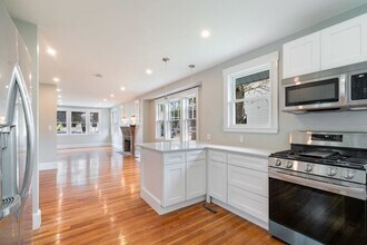65 Shawmut St in Quincy, MA - Building Photo - Building Photo
