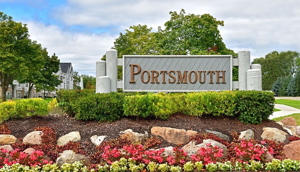 Portsmouth Apartments in Novi, MI - Foto de edificio