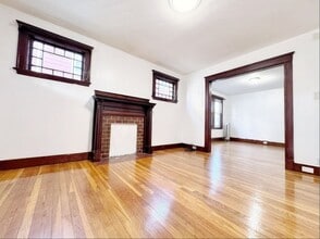 303 Atlantic St in Quincy, MA - Foto de edificio - Building Photo