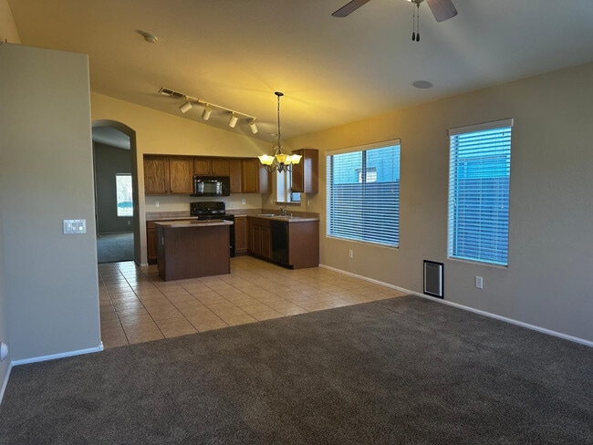 1672 W Paisley Dr in San Tan Valley, AZ - Building Photo - Building Photo