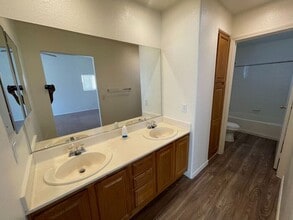 6052 Ghost Town Trail in Las Vegas, NV - Building Photo - Building Photo