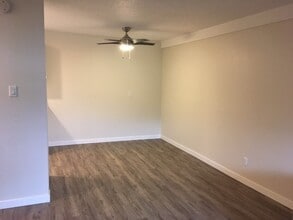 Mountain View Manor in Courtenay, BC - Building Photo - Building Photo