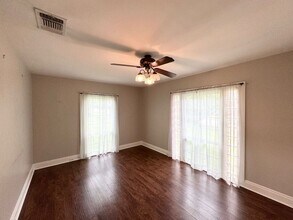 503 N 7th St in Crockett, TX - Building Photo - Building Photo