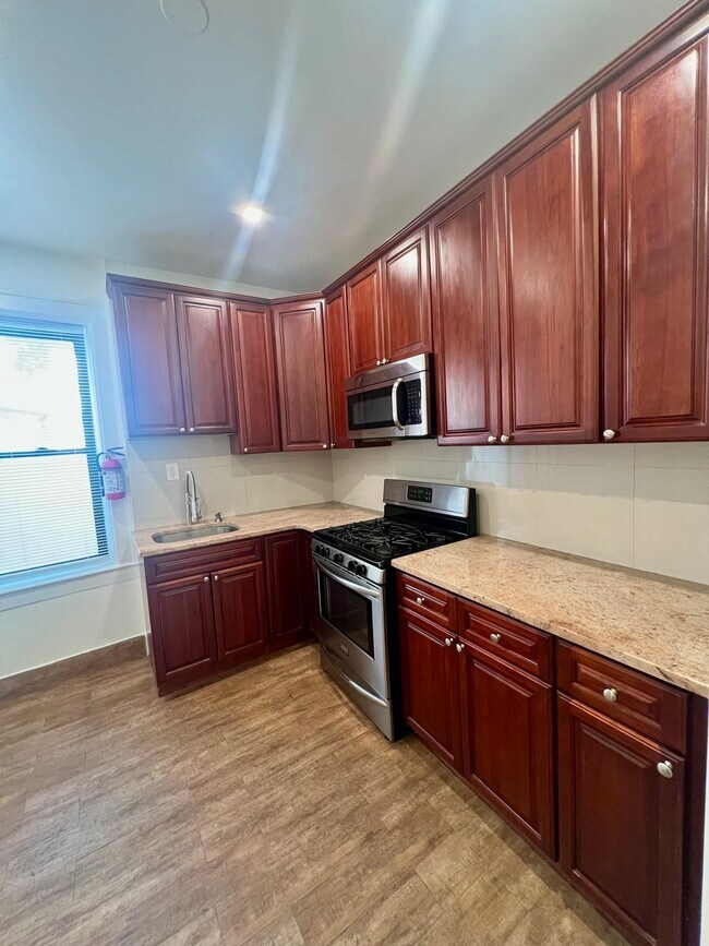 435 79th St in North Bergen, NJ - Building Photo - Building Photo