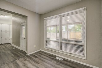 608 Ottawa Pl in Yukon, OK - Building Photo - Building Photo
