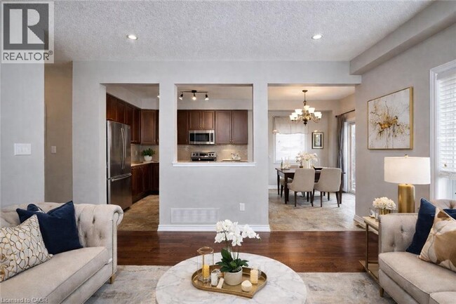 4646 Thomas Alton Blvd in Burlington, ON - Building Photo - Building Photo