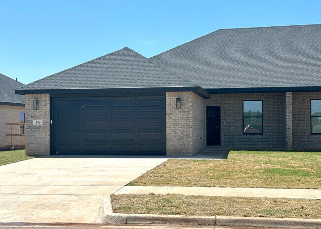 324 Woodstock Ln in Abilene, TX - Building Photo - Building Photo