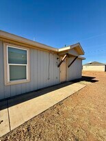 524 46th St in Lubbock, TX - Building Photo