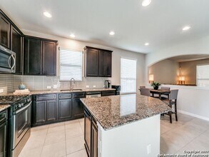5348 Saffron Rose in San Antonio, TX - Building Photo - Building Photo