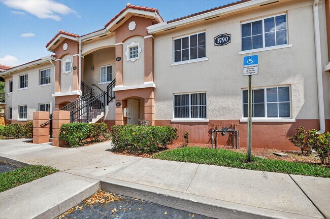 3790 N Jog Rd in West Palm Beach, FL - Building Photo - Building Photo