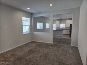 5846 Steinbeck Vly St in Las Vegas, NV - Building Photo - Building Photo