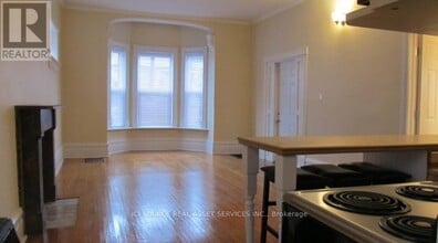 458 Timothy St in Newmarket, ON - Building Photo - Building Photo
