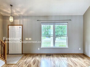 817 Bent Oak Dr in Columbus, OH - Building Photo - Building Photo